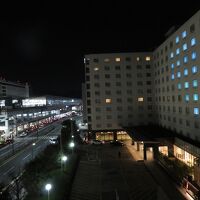 ホテルの真ん前は京都駅