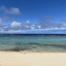 こんな海で泳げたら最高です。