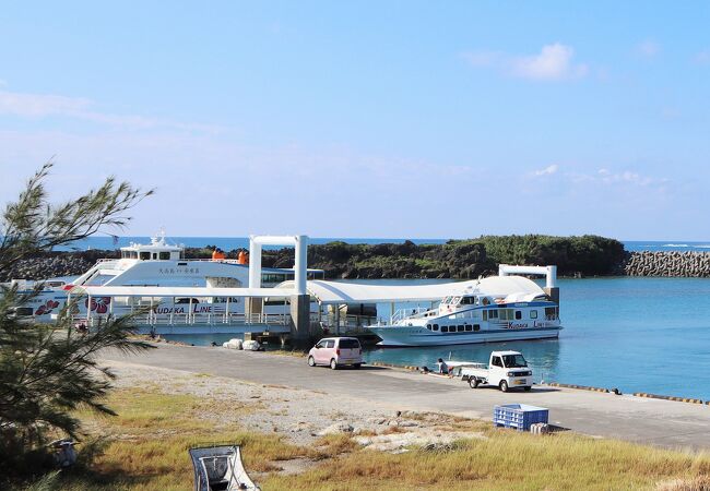 久高島唯一の玄関口