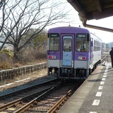 粟生行き発車です