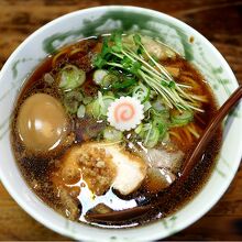 らーめんワンタン入り正油