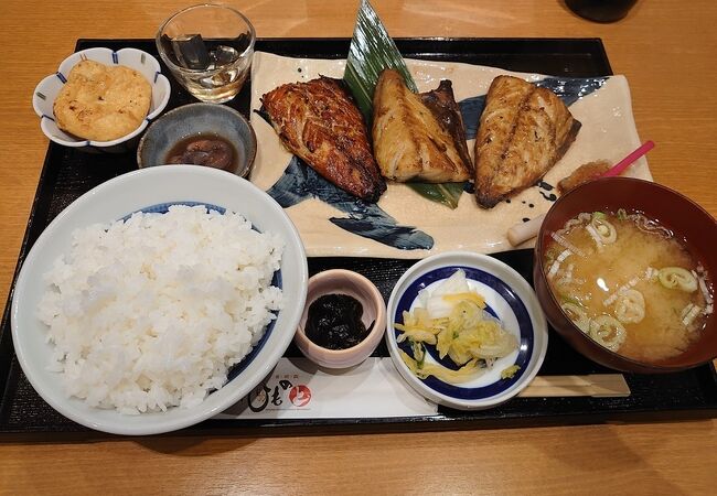 干物の焼き魚の店ですが、あたりでした。