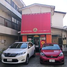 ２台クルマが駐車可