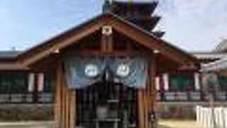 こじんまりとしたお堂