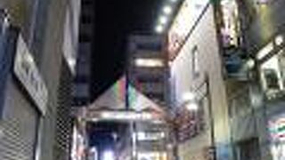 あまり特徴を感じられない商店街