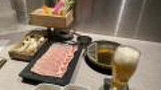 熟成豚ロースの食べ放題に飲み放題！