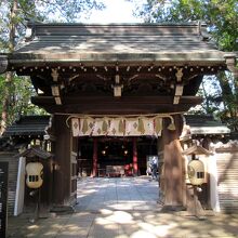 関東大震災や東京大空襲から奇跡的に免れた建物です