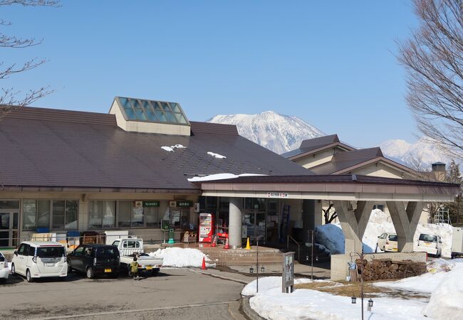 露天からの雪山景