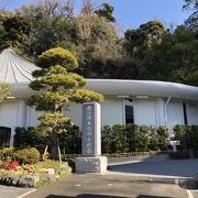 総本山は身延山の大石寺