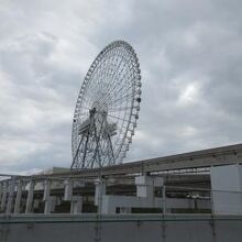 万博記念公園駅付近