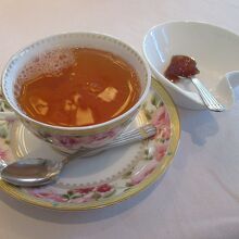 ノーベル賞晩餐会で出された紅茶とダマスクローズのジャム