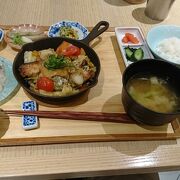 残念な食堂でした。