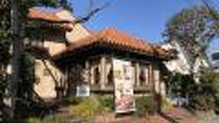 南仏をイメージした建物