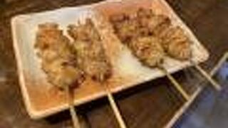 焼鳥と鶏唐揚げ、牛すじ煮込みを三岳で！