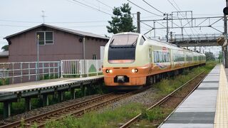 新潟市内を走る唯一の特急