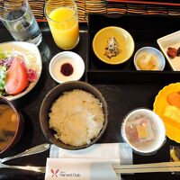 朝食　和食がメイン　