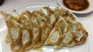 神戸の餃子専門店