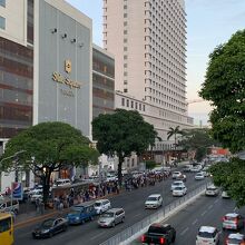 Sule Shangri-La, Yangon