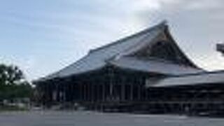 世界最大級の木造建築だそうです