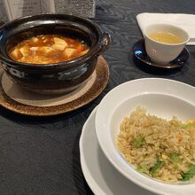 麻婆豆腐はラー油と山椒の辛さが旨さの秘訣なのかな？＾＾