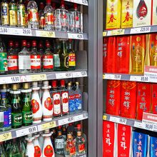 中国酒販売コーナーの一角