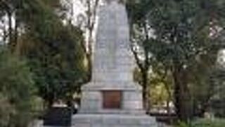 土木建築殉職者慰霊塔