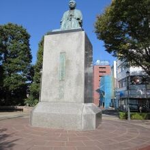 渋沢栄一さんの銅像