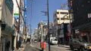 商店街らしいお店はあまりない