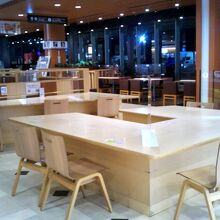 フードスクエア 談合坂SA(下り)