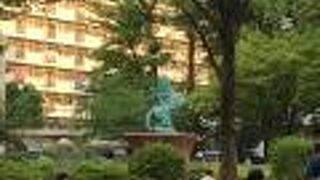 馬に乗った少年