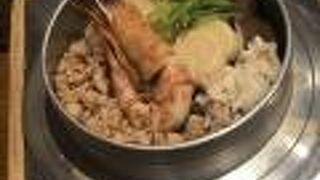 仲見世通りにある釜めし屋さん