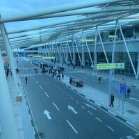 空港→ホテルの連絡橋から