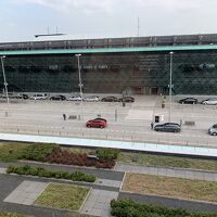 部屋から見る空港