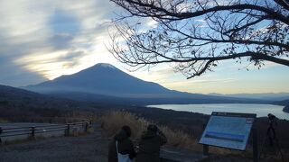 富士山と山中湖の眺めが素晴らしい