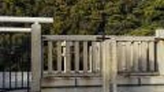 住宅街の中にあります