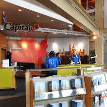 観光案内所の内部