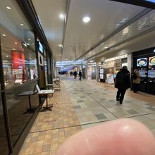 朝のエキュート品川