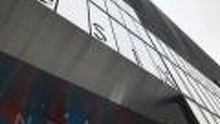 今一部店舗入れ替えための一部改装中