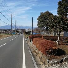 神社前より。富士山、そして丹沢大山連峰が良く見えます