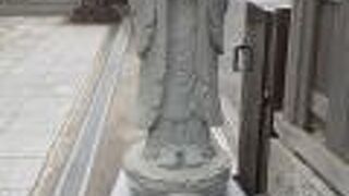 材木座にある美しいお寺