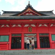 赤城大沼の西側の湖畔にある神社