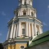キエフのペチェールスカヤ大修道院の中にあり、高さが１００メートル近くあります。