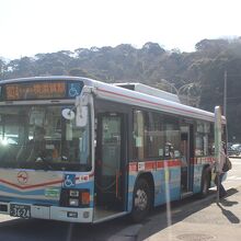 観音崎バス停留所　ＪＲ横須賀駅行も発着しています