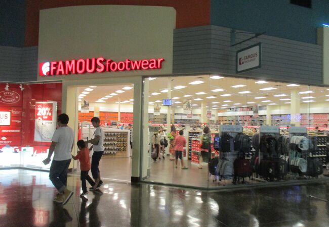 FAMOUS footwear (GPO店)