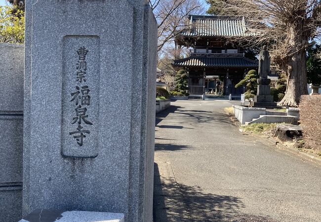 静かな環境のお寺です