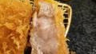 ジューシーな佐賀県産のロース豚カツ