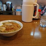 あっさり味の伝統的高山ラーメン。