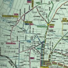 大宮駅西口にある西武バスの路線図