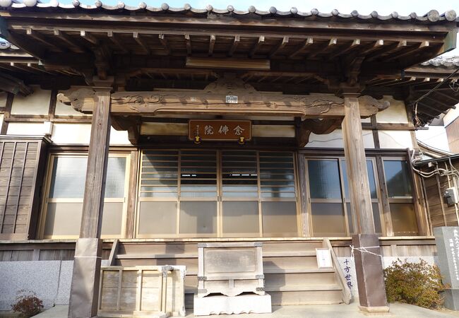 人の姿がなく寂しげな雰囲気でした