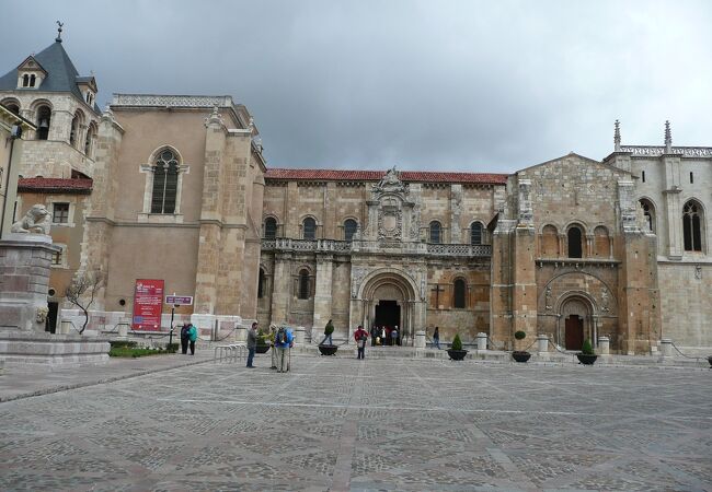 8世紀に造られたレオン最古の教会。